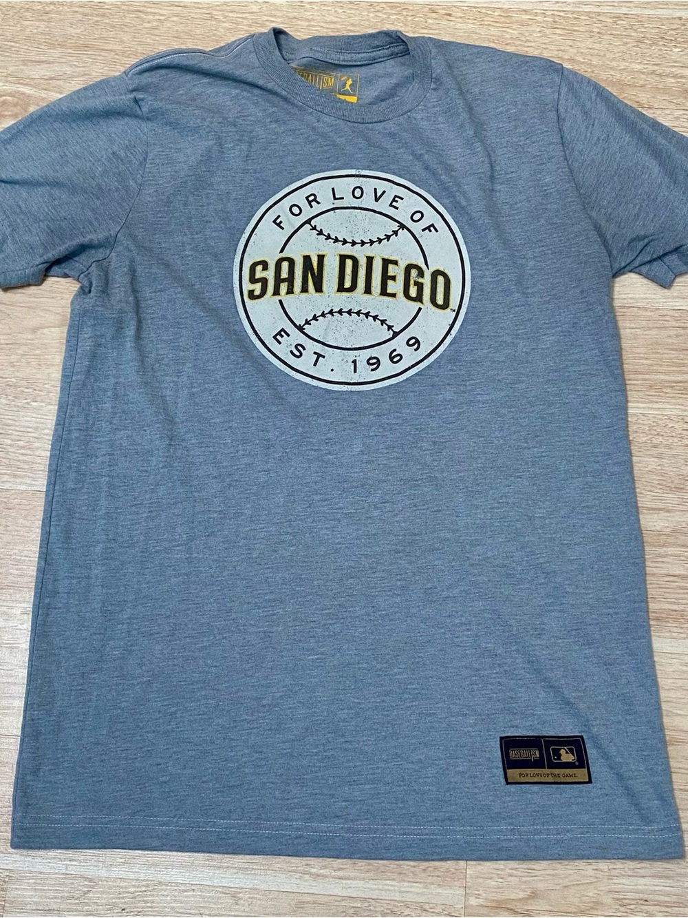 San Diego Padres T-Shirt Men’s Large Grey BASEBALLISM Short Sleeve Tee Shirt Top
